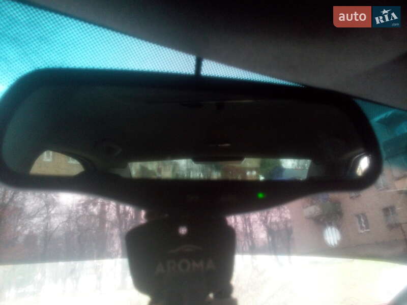 Седан Ford Mondeo 2002 в Сокале