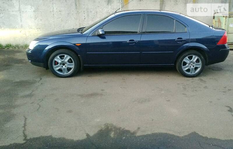 Хетчбек Ford Mondeo 2002 в 