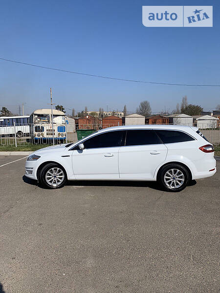 Універсал Ford Mondeo 2014 в Миколаєві