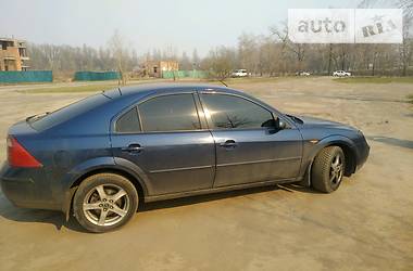 Хетчбек Ford Mondeo 2002 в 