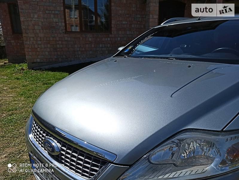 Седан Ford Mondeo 2010 в Дрогобичі