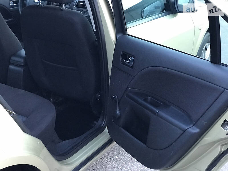 Седан Ford Mondeo 2006 в Києві