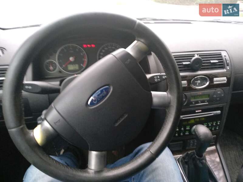Седан Ford Mondeo 2006 в Южноукраїнську