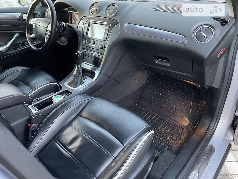 Седан Ford Mondeo 2014 в Коломые