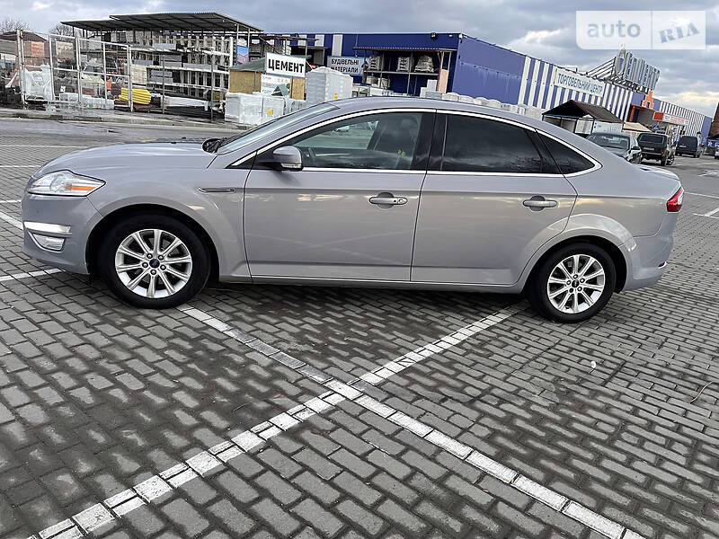 Седан Ford Mondeo 2014 в Коломые
