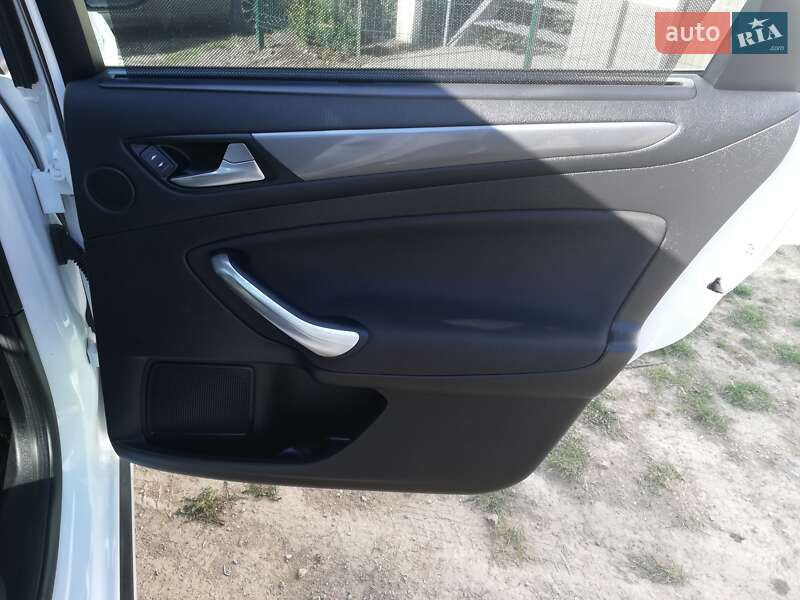 Седан Ford Mondeo 2011 в Кам'янець-Подільському