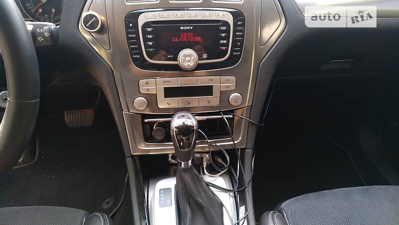 Седан Ford Mondeo 2010 в Киеве