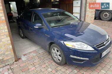 Седан Ford Mondeo 2012 в 