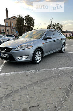 Лифтбек Ford Mondeo 2010 в 