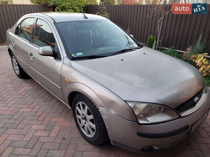 Лифтбек Ford Mondeo 2001 в Виннице