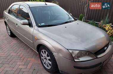 Лифтбек Ford Mondeo 2001 в 