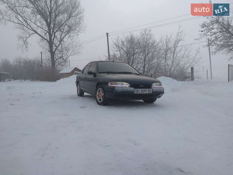 Хэтчбек Ford Mondeo 1995 в Львове