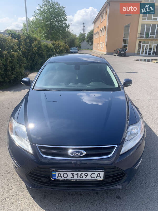 Универсал Ford Mondeo 2013 в Ужгороде