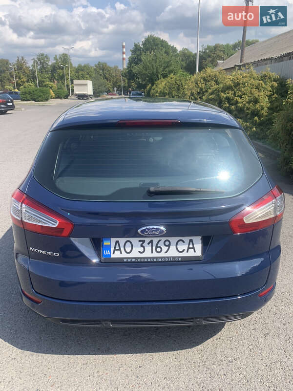 Универсал Ford Mondeo 2013 в Ужгороде