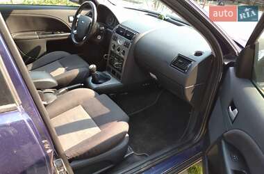 Седан Ford Mondeo 2001 в 