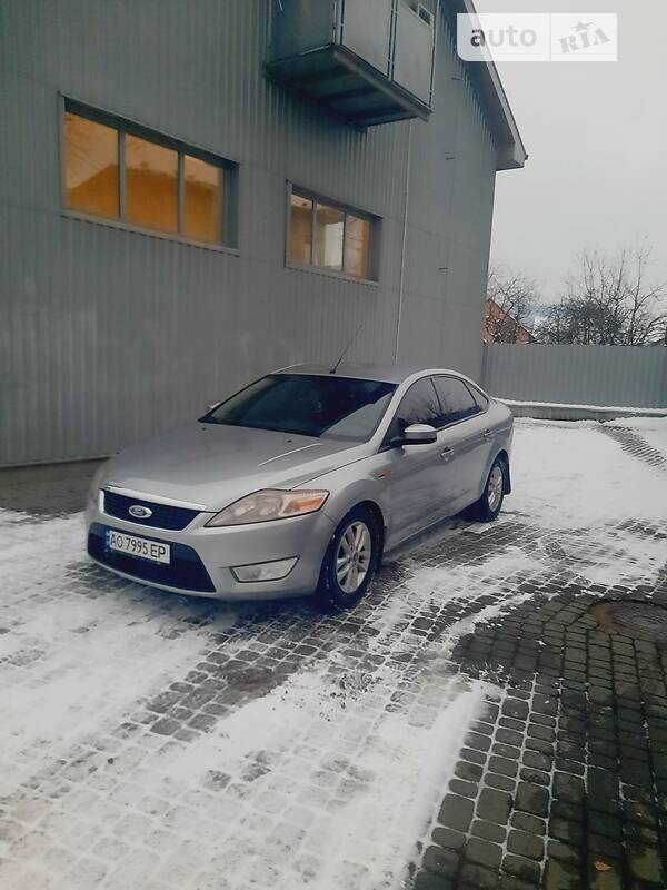 Седан Ford Mondeo 2007 в Хусте