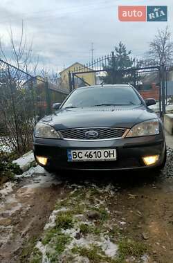 Хэтчбек Ford Mondeo 2005 в 