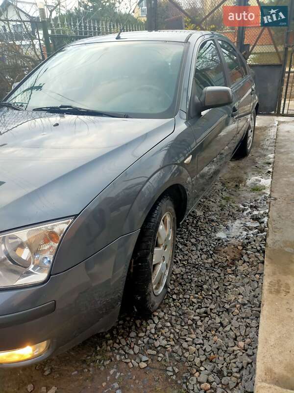 Хэтчбек Ford Mondeo 2005 в Львове
