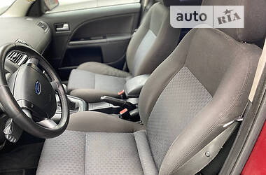 Лифтбек Ford Mondeo 2004 в 