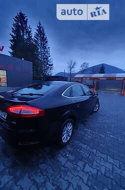 Лифтбек Ford Mondeo 2010 в 