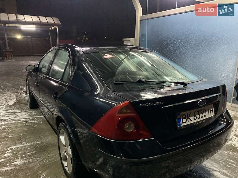 Седан Ford Mondeo 2002 в Ровно