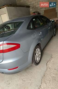 Лифтбек Ford Mondeo 2007 в 
