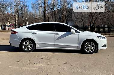 Лифтбек Ford Mondeo 2016 в 