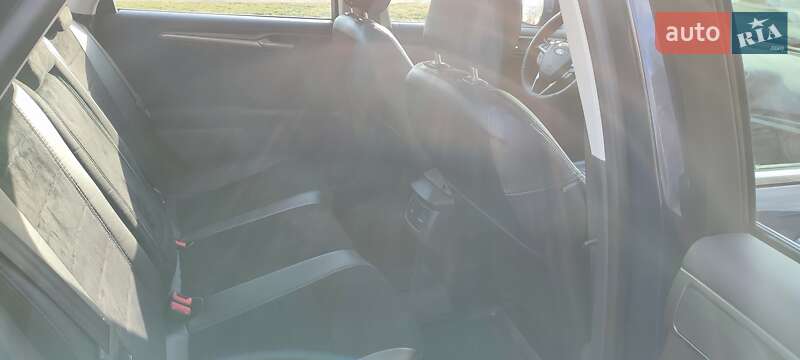 Седан Ford Mondeo 2018 в Киеве фото 16 Седан Ford Mondeo 2018 в Киеве