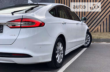 Лифтбек Ford Mondeo 2020 в 
