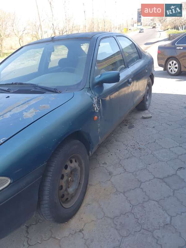 Лифтбек Ford Mondeo 1993 в Николаеве