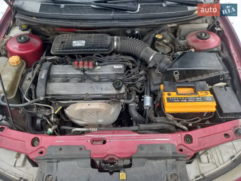 Лифтбек Ford Mondeo 1998 в 