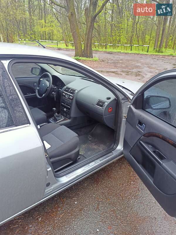 Седан Ford Mondeo 2006 в Полтаве