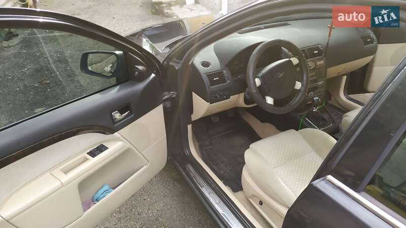 Лифтбек Ford Mondeo 2005 в Кропивницком фото 10 Лифтбек Ford Mondeo 2005 в Кропивницком