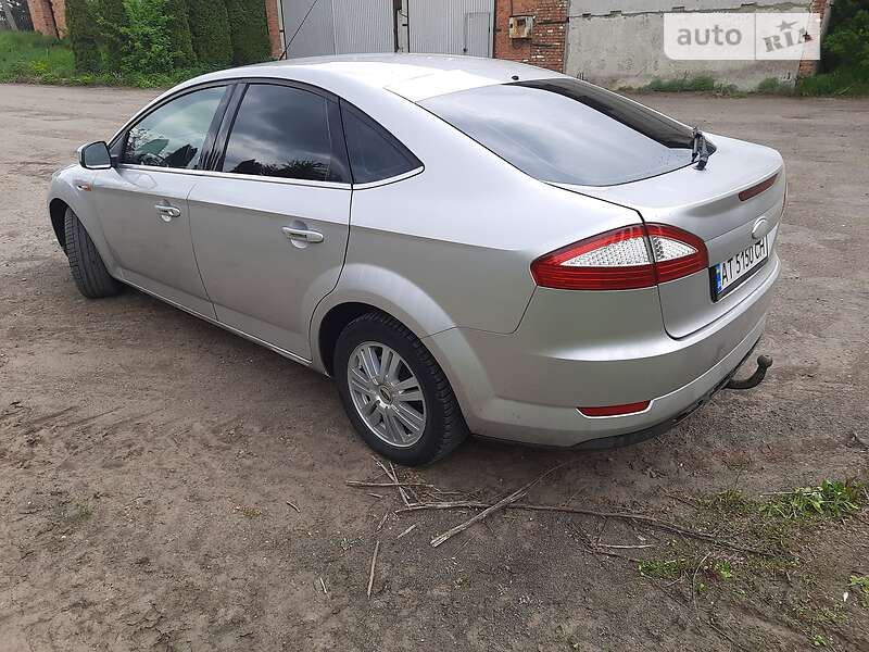 Ліфтбек Ford Mondeo 2010 в Снятині