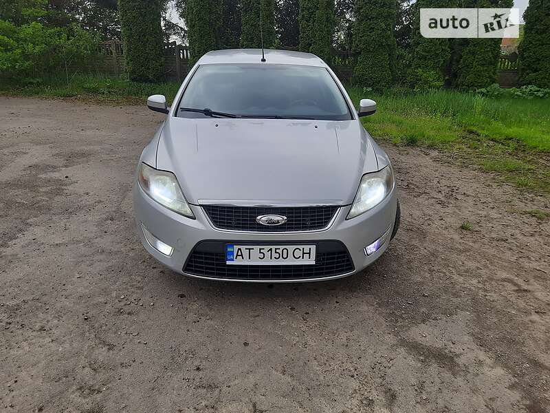 Ліфтбек Ford Mondeo 2010 в Снятині
