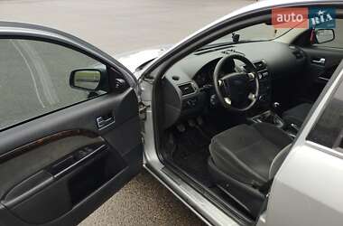 Ліфтбек Ford Mondeo 2003 в Ковелі