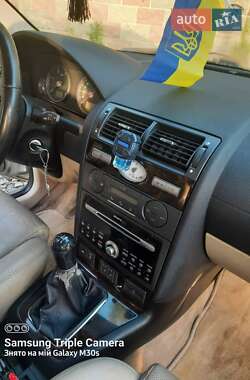 Седан Ford Mondeo 2004 в 