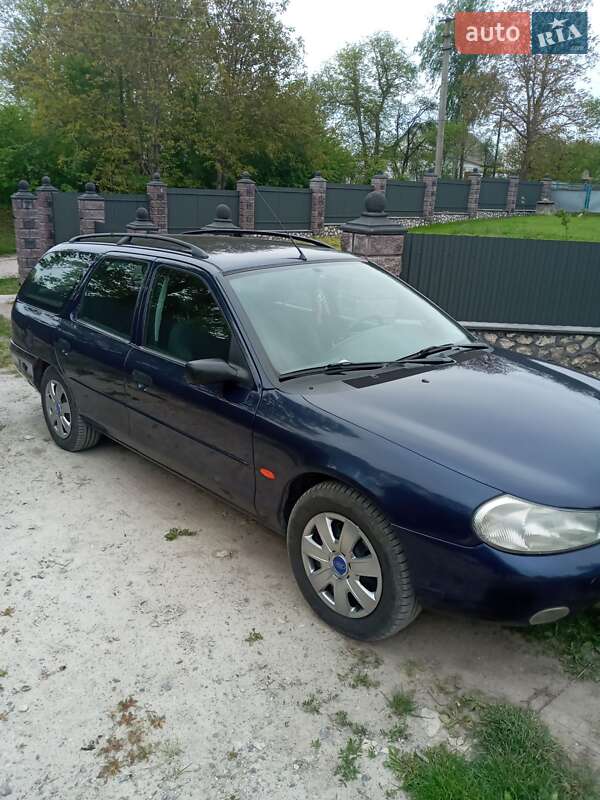 Універсал Ford Mondeo 1998 в Шумську