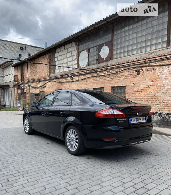 Седан Ford Mondeo 2010 в Черкассах