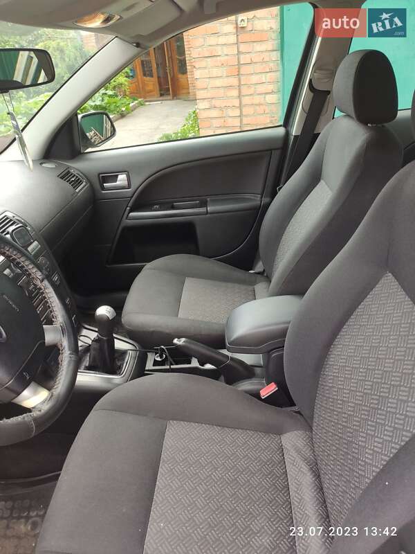 Седан Ford Mondeo 2005 в Виннице