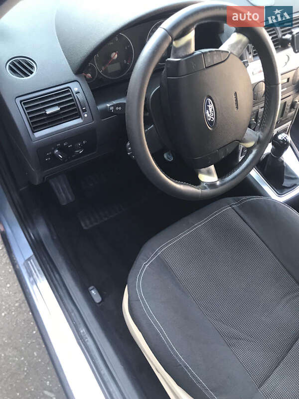 Универсал Ford Mondeo 2004 в Киеве