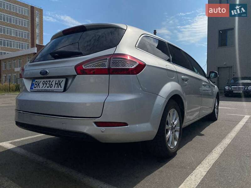 Ford Mondeo 2013 Ford Mondeo 2013