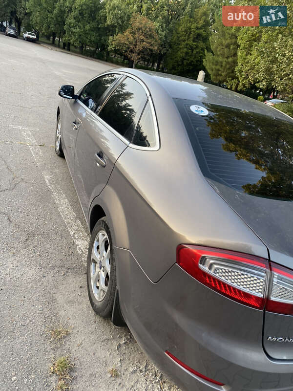 Седан Ford Mondeo 2011 в Запорожье
