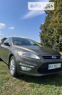 Седан Ford Mondeo 2012 в Ахтырке