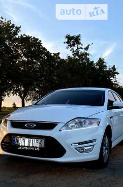 Універсал Ford Mondeo 2011 в Володимир-Волинському