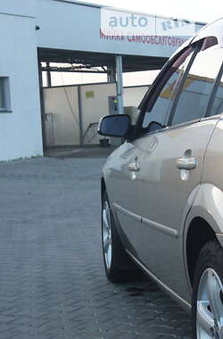Седан Ford Mondeo 2004 в Горохове