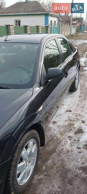 Седан Ford Mondeo 2006 в Новоукраинке