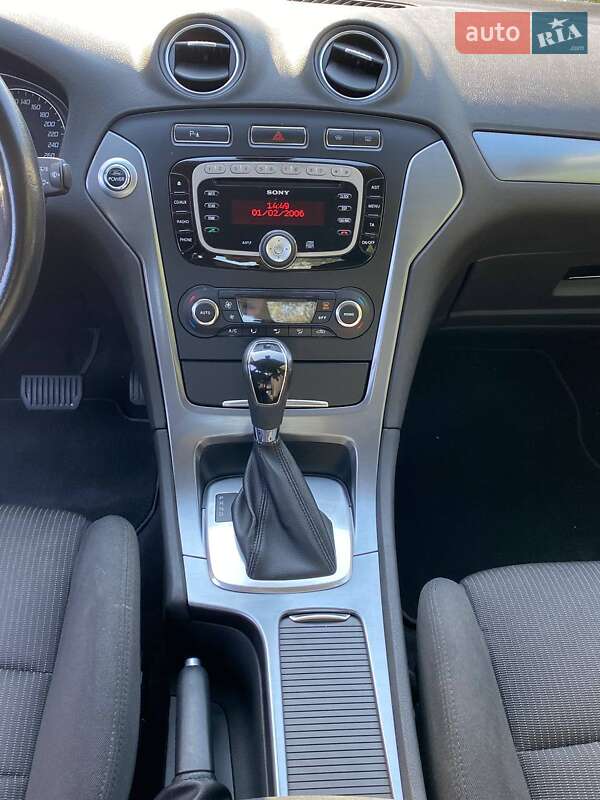 Седан Ford Mondeo 2013 в Києві
