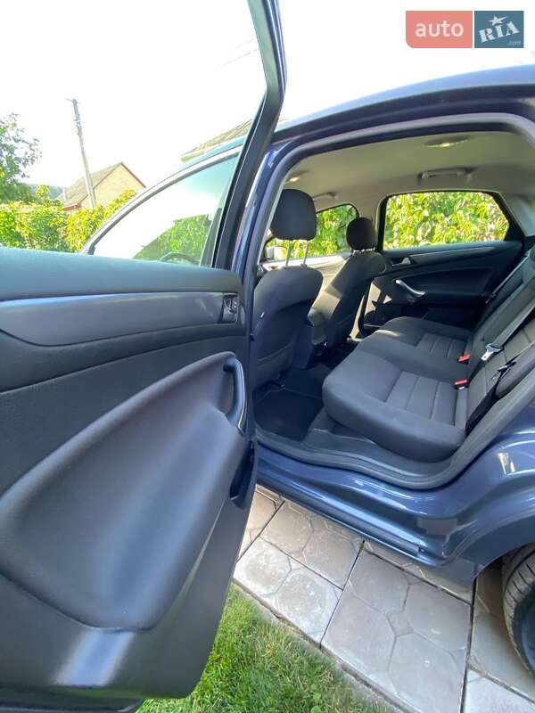 Седан Ford Mondeo 2013 в Києві