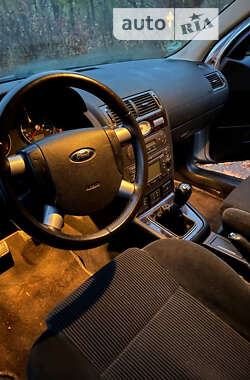 Лифтбек Ford Mondeo 2004 в Лозовой